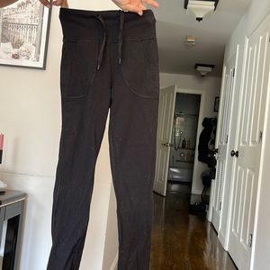 Lulu lemon straight leg workout pants